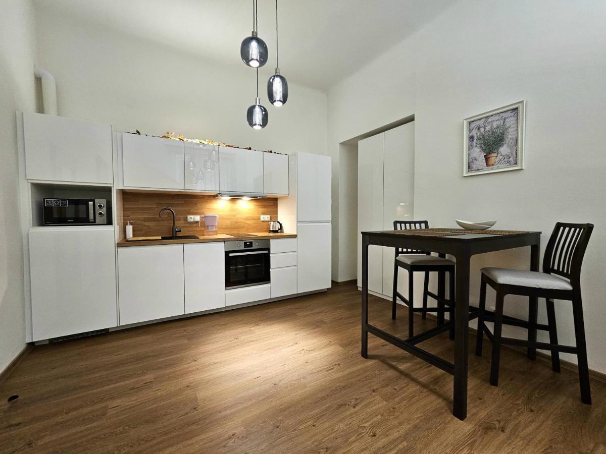 Sweet Apartment In The Heart Of Prague Ngoại thất bức ảnh